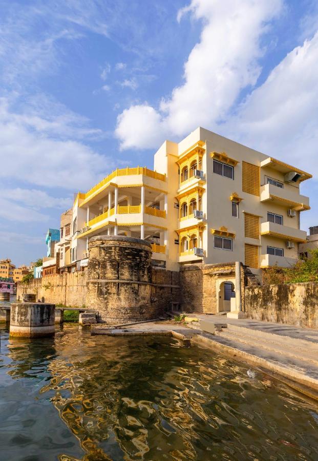 מלון אודייפור Haveli Jai Durga At Pichola Lake מראה חיצוני תמונה