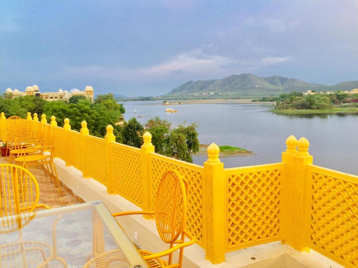 מלון אודייפור Haveli Jai Durga At Pichola Lake מראה חיצוני תמונה